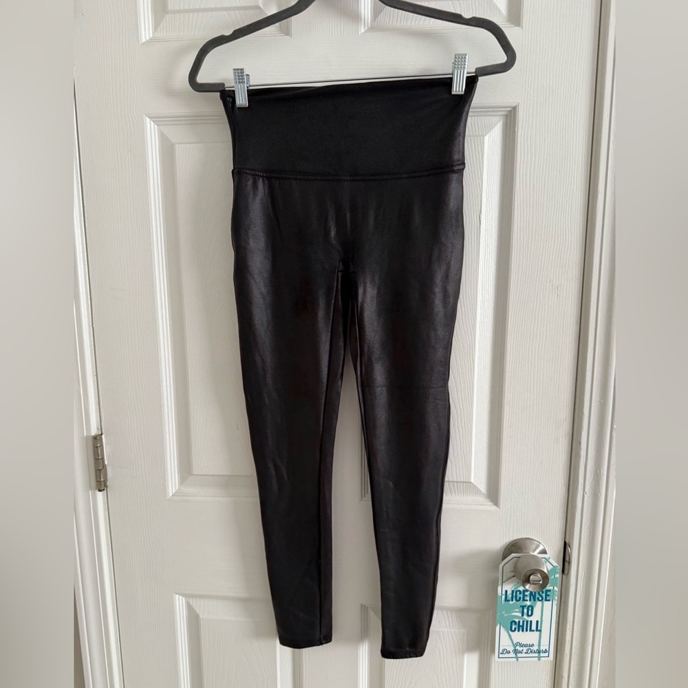 Spanx, leather look, leggings size large, new worn once